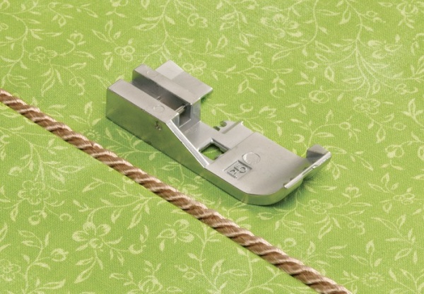 Лапка для вшивания канта 5 мм Babylock B5002-05A-C