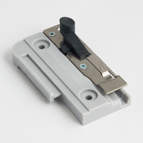 Специальное крепление для заправки пялец