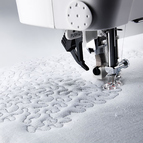 Открытая лапка для простегивания в технике свободного передвижения 820988-096