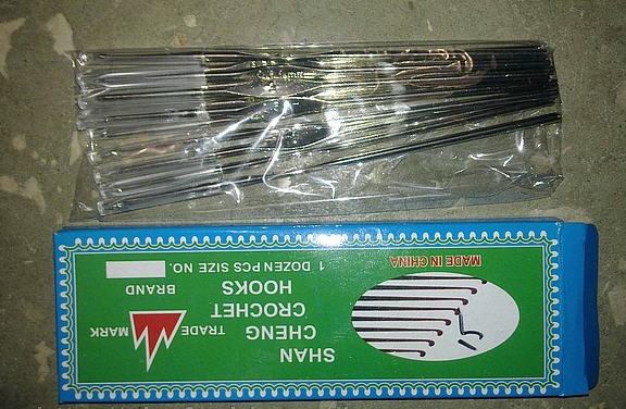 Крючок для вязания металлический двухсторонний позолоченный 132 мм., № 3/5, 12 шт