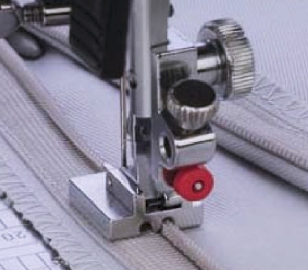 Лапка для пришивания потайной молнии  (FAMILY JANOME)