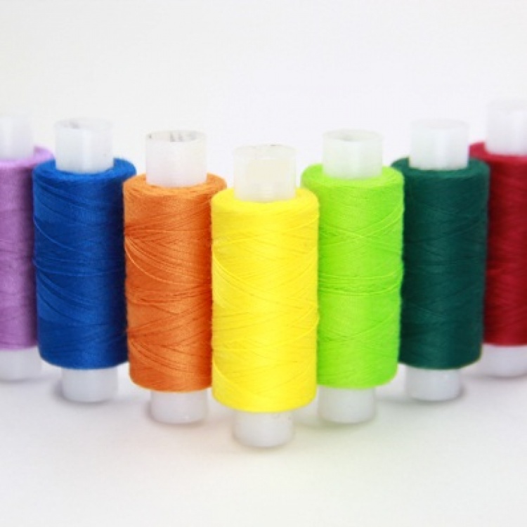 Швейные нитки (армированные) 44 ЛХ 200 м