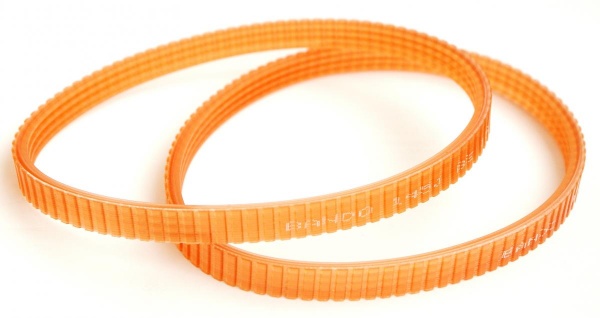 Ремень для бытовых швейных машин. зубчатый двухсторонний  32 см.