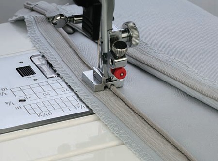 Лапка для потайной молнии