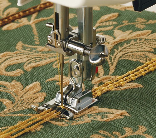 Лапка для пришивания шнура с 3 направляющими Janome