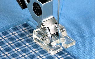 Пластиковая лапка для пришивания аппликаций 820214-096