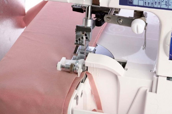 Лапка для невидимого шва D 200-806-000